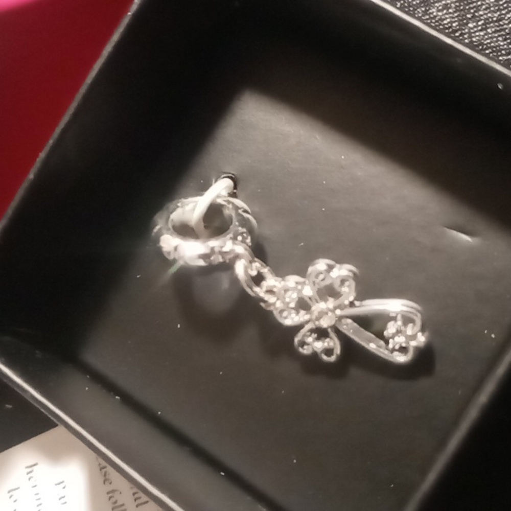 Avon cross charm snake chain bracelet charms cross with crystal centerpieces